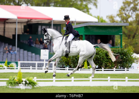 Badminton, Großbritannien. 2. Mai 2019. Platz 4 nach Tag 1 der Dressur. Kitty König. GBR. Vendredi Biats. Dressur. Mitsubishi Motors Badminton Horse Trials. Rolex Grand Slam Event. Horse Trials. Eventing. Badminton. Gloucestershire. Vereinigtes Königreich. GBR. 02.05.2019. Credit: Sport in Bildern/Alamy leben Nachrichten Stockfoto