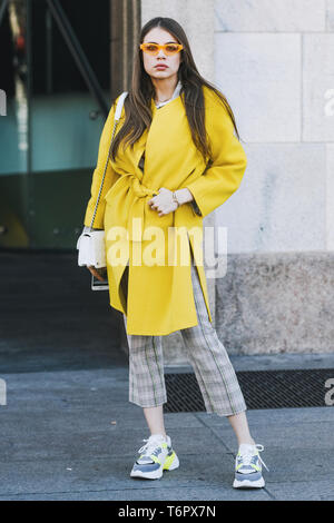 Mailand, Italien - 24. Februar 2019: Street Style Outfit vor einer Modenschau in Mailand auf der Modewoche - MFWFW 19. Stockfoto