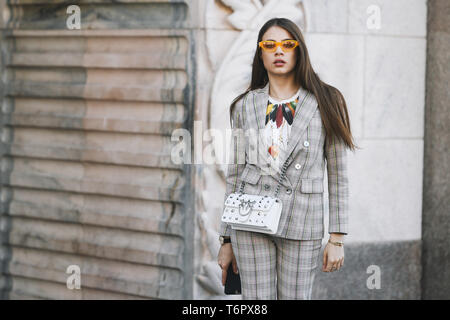 Mailand, Italien - 24. Februar 2019: Street Style Outfit vor einer Modenschau in Mailand auf der Modewoche - MFWFW 19. Stockfoto