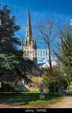 Norwich Cathedral im Stadtzentrum von Norwich, Norfolk, East Anglia, England, UK. Stockfoto