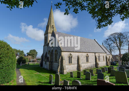 Gorsedd, Großbritannien - Mar 25, 2019: Die hohe gotische Pfarrkirche St. Paul, in der North Wales Dorf Gorsedd. Durch den Architekten Thomas Henry Wy konzipiert Stockfoto