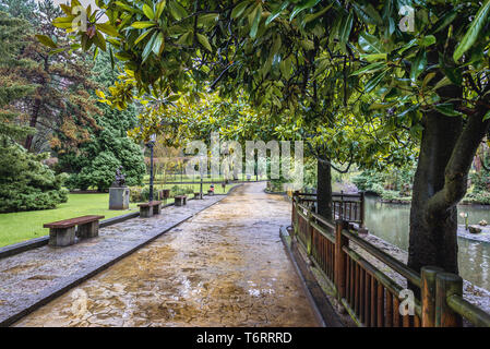 Gasse in San Francisco Park in Oviedo in Asturien, Spanien Stockfoto