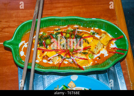 Serviert Panang Curry, thailändische Küche Stockfoto