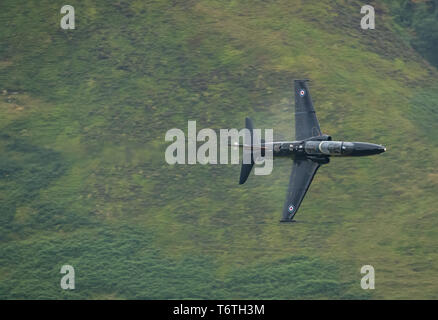 RAF Valley Hawk T2 durch die Machloop Stockfoto