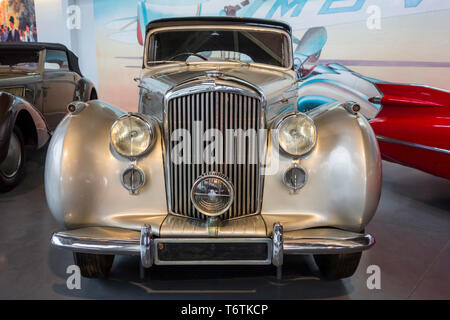 1948 Bentley Mk VI, Britische 4-Tür Standard Steel Sports Saloon classic car in der Autoworld, vintage Automobile Museum in Brüssel, Belgien Stockfoto