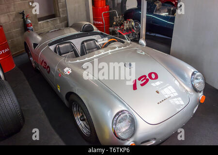 1953 Porsche 550 Spyder, Deutschen Vintage Racing Sportwagen in der Autoworld, klassische Automobile Museum in Brüssel, Belgien Stockfoto