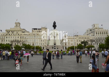 Zentrales Denkmal in San Martin Platz in Lima, Peru. Stockfoto