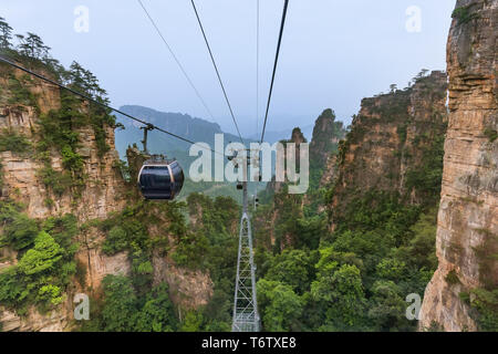 Seilbahn in Tianzi Avatar Berge Natur Park - Landschaftspark Wulingyuan gelegen China Stockfoto