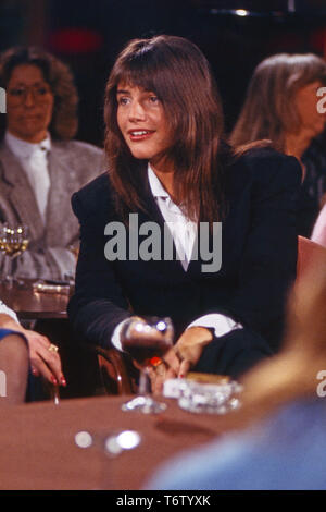 Katja Bienert, deutsche Plant und Autorin, die in der NDR Talkshow, Deutschland 1988. Deutsche Schauspielerin und Autorin Katja Bienert in der NDR Talk Show, Deutschland 1988. Stockfoto