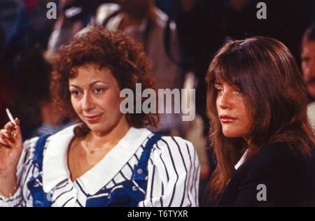 Katja Bienert, deutsche Plant und Autorin, die in der NDR Talkshow, Deutschland 1988. Deutsche Schauspielerin und Autorin Katja Bienert in der NDR Talk Show, Deutschland 1988. Stockfoto