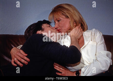 Gute Zeiten Schlechte Zeiten, Fernsehserie, Deutschland ab 1992, Darsteller: Angela Neumann, Udo Thies. Folge 487 Stockfoto