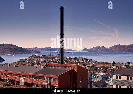 Narsaq Stadt, Tunulliarfik Fjord, Südgrönland. Stockfoto