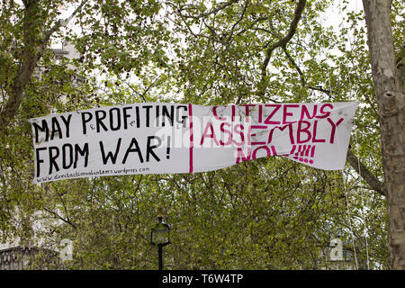 Mitglieder des Aussterbens Rebellion Protest im Parlament Square, London Stockfoto