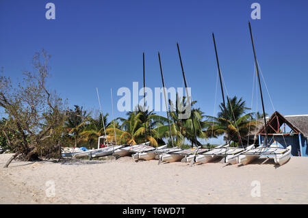 Boote, Strand von Guardalavaca, Kuba Stockfoto