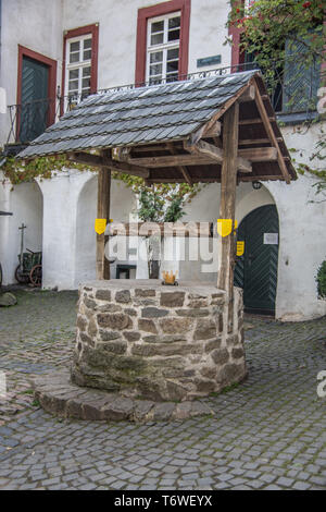 Burg Bilstein als Jugendherberge Stockfoto