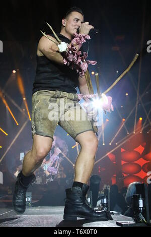 Deutsche Sänger Andreas Gabalier auf Tour, Freiburg, 2018 Stockfoto