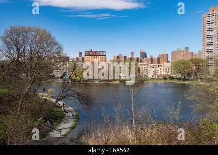 Das Harlem Meer ist ein kleines Gewässer am nördlichen Rand des Central Park in New York City, USA Stockfoto