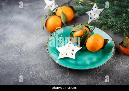 Mandarinen, Orangen, Mandarinen, Clementinen, Zitrusfrüchte Stockfoto