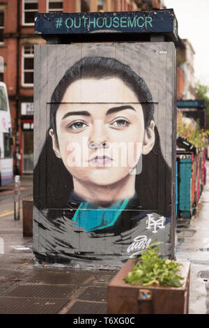 Stevenson Square, Manchester, UK. 3. Mai, 2019. Französische geboren Graffiti Künstler Akse p19 Portrait von Arya Stark Wandbild im Northern Quarter von Manchester. Arya ist ein Zeichen von maisie Williams in der beliebten Fernsehgerät Serie Spiel der Throne gespielt. Credit: Howard Harrison/Alamy leben Nachrichten Stockfoto