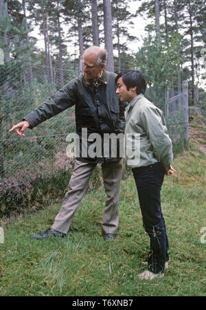 Herzog von Edinburgh zu erklären, Kronprinz Naruhito von Japan, wie Sie arbeiten, auf die Erhaltung der Balmoral Castle Estate, Schottland Stockfoto