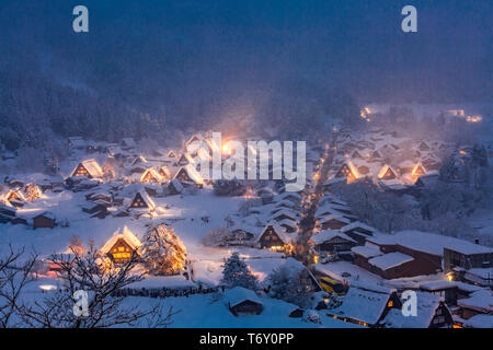 Shirakawago Licht - bis Japan Stockfoto