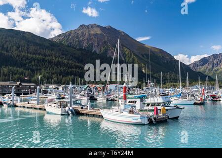 Boote im Hafen, Seward, Kenai Halbinsel, Alaska, USA Stockfoto