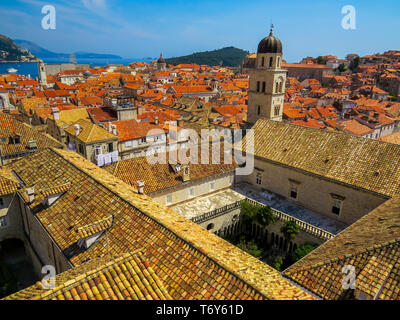 Luftaufnahme der Sponzapalast (auch genannt "ivona") und die Altstadt von Dubrovnik, Kroatien Stockfoto