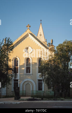 Araxa/MG/Brasilien - April 19, 2019: Main Kirche (Igreja Matriz São Domingos) Downtown in der Stadt Stockfoto