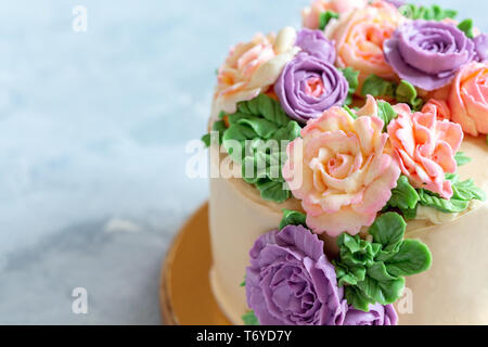 Buttercream Blume Kuchen close-up. Stockfoto