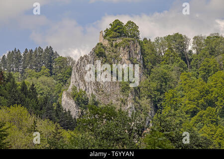 Ruine Schloss Hausen im Donautal in der Nähe von Beuron Stockfoto