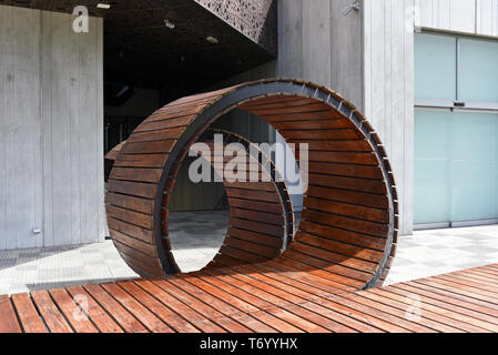 Peel verdreht, Gabriel Lester, 2015. Das Museum für moderne Kunst von Medellin (mamm), Kolumbien. Stockfoto