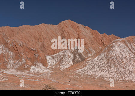 Trekking im Salz Berge im Valle Marte, San Pedro de Atacama, Chile Stockfoto