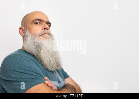 Skeptisch, bärtiger Mann Stockfoto