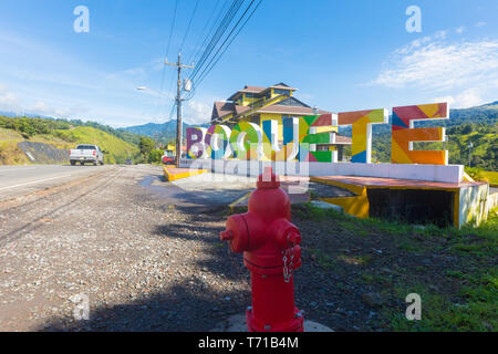 Boquete Farbe Schild an einem sonnigen Tag Panama Stockfoto