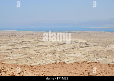 Nach oben Blick von der Festung Masada Stockfoto