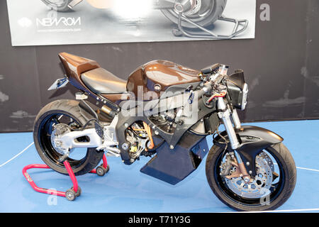 Newron Konzept, elektrische Motorrad auf der 34. Internationalen Automobil Festival. Credit: Veronique Phitoussi/Alamy Stock Foto Stockfoto