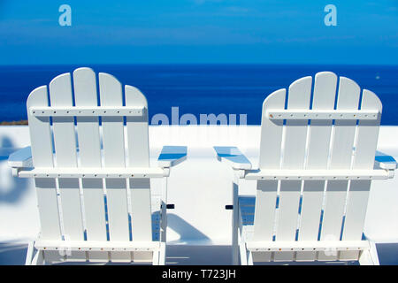 Terrasse am Meer, Capofaro Resort, Insel Salina, Äolische, Sicicy, Italien Stockfoto