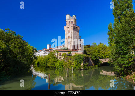 Galileo Sternwarte La Specola Turm in Padua Italien Stockfoto