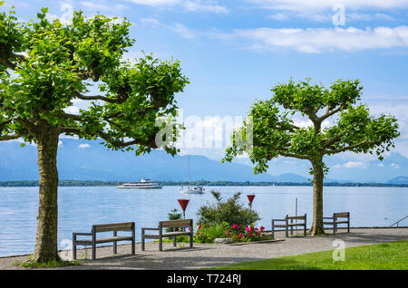 Blick über den Bodensee in Richtung Österreich aus Lindau im Bodensee, Bayern, Deutschland, Europa. Stockfoto