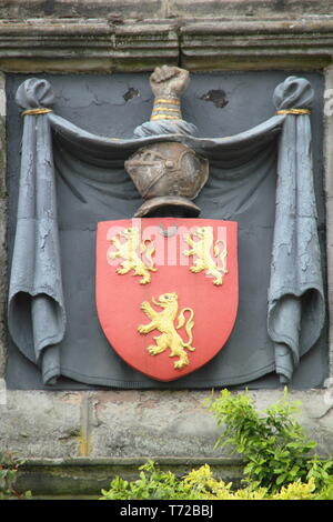 Wappen Der fitzherbert Baronetcy, am Eingang zu Tissington Hall, Derbyshire, England, Großbritannien Stockfoto