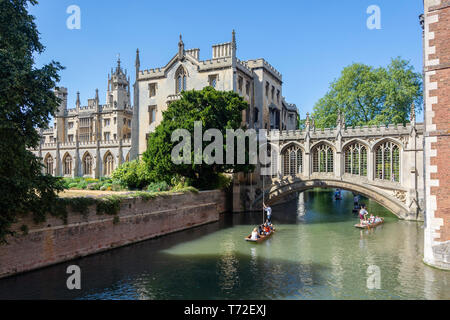 Seufzerbrücke, St John's College, Cambridge, Cambridgeshire, England, Vereinigtes Königreich Stockfoto
