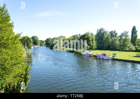 Riverside Park, den Fluss Great Ouse, St Neots, Cambridgeshire, England, Vereinigtes Königreich Stockfoto