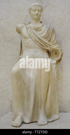 Tiberius (42 V.CHR.-37 N.CHR.). Römische Kaiser. Patrizier. Römische Statue. 14-19 AD. Marmor. Von Paestum (Italien). Nationalen Archäologischen Museum. Madrid. Spanien. Stockfoto