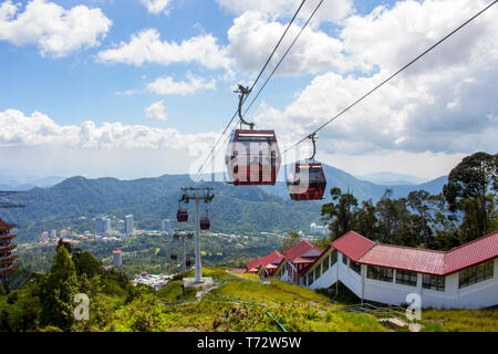 Neue Seilbahn in Genting Highlands übersetzende Passagiere in Malaysia. Stockfoto