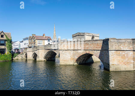 Mittelalterlichen Steinbrücke über den Fluss Great Ouse, The Quay, St Ives, Cambridgeshire, England, Vereinigtes Königreich Stockfoto