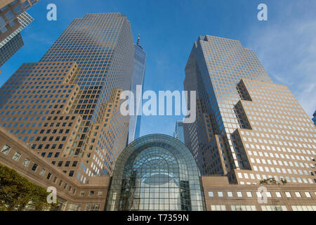 Wolkenkratzer WESTFIELD WORLD TRADE CENTER SHOPPING MALL (© SANTIAGO CALATRAVA 2016) DOWNTOWN MANHATTAN NEW YORK CITY USA Stockfoto