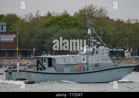 Die Royal Navy hydrographische Umfrage Schiff HMS Magpie (H130) in Portsmouth Harbour, UK am Nachmittag des 3. Mai 2019. Stockfoto