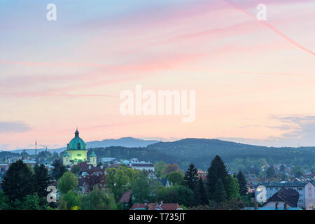 Berndorf: Katholische Pfarrkirche hl. Margareta im Wienerwald, Wienerwald, Niederösterreich, Lower Austria, Austria Stockfoto