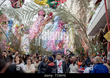 Brasilianer feiern die Tanabata Matsuri in Sao Paulo. Stockfoto