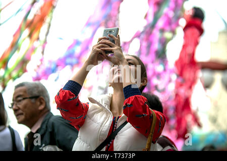 Brasilianer feiern die Tanabata Matsuri in Sao Paulo. Stockfoto